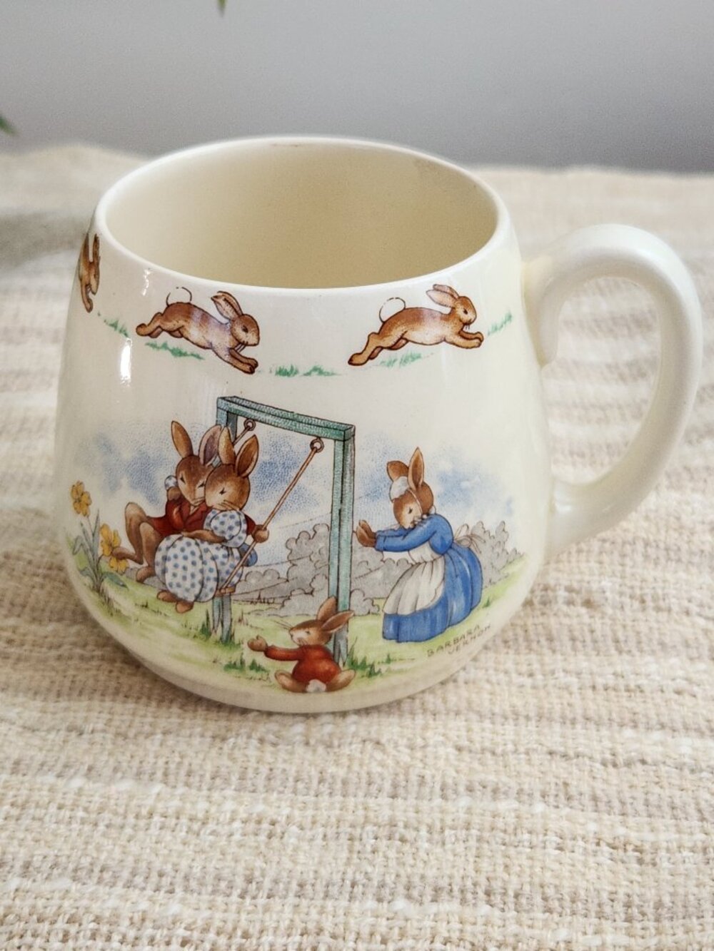 Vintage Bunnykins Royal Doulton Albion Shape Small Mug Swinging And Skipping